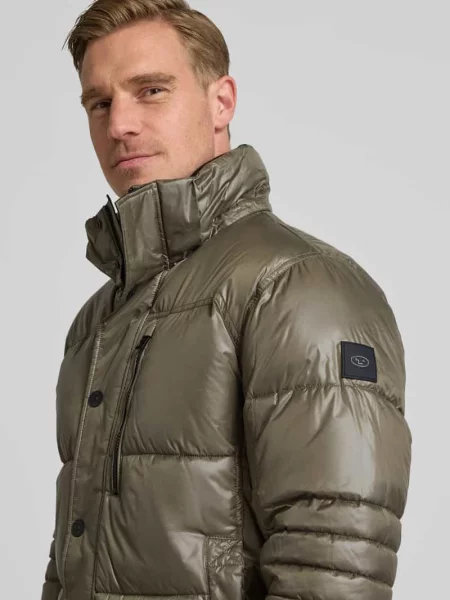 Kurtka pikowana o kroju regular fit z kapturem Tom Tailor