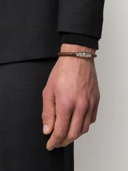 Apyranke Ferragamo su autografu ruda