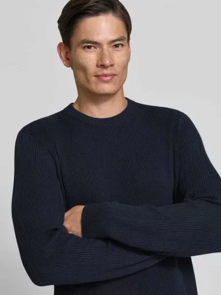 Sweter z dzianiny z mieszanka bawełny w kroju regular fit Mcneal granatowy
