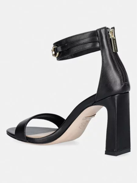 Кожаные босоножки Marciano By Guess