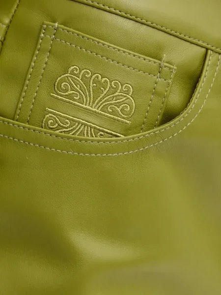 Pantaloni Never Fully Dressed cu broderie verde