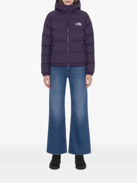 Geacă The North Face cu glugă violet