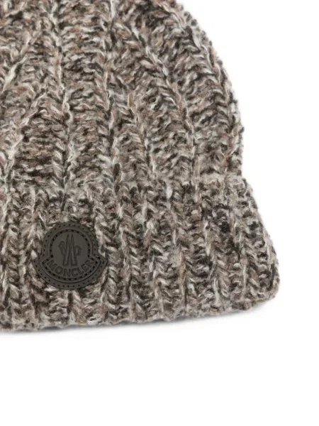 Kötött chunky sapka Moncler autogrammal
