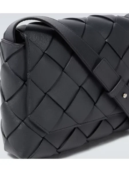Geantă crossbody Bottega Veneta din piele gri