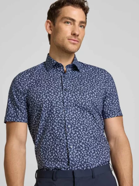 Koszula casualowa o kroju slim fit z kwiatowym nadrukiem na całej powierzchni Olymp Level 5 granatowa