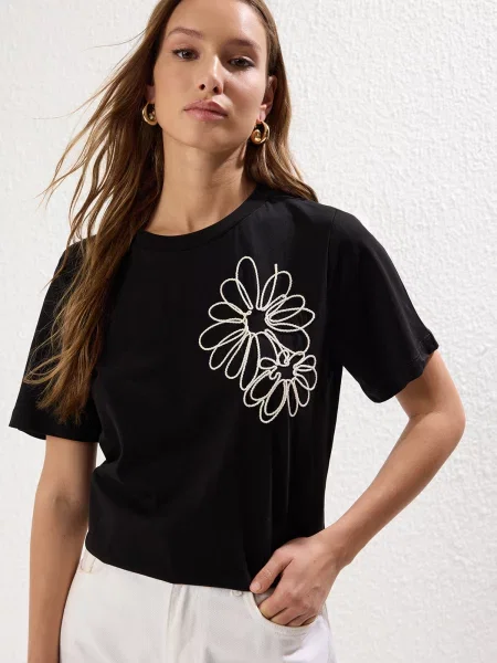 Trendyol Tricou bej negru