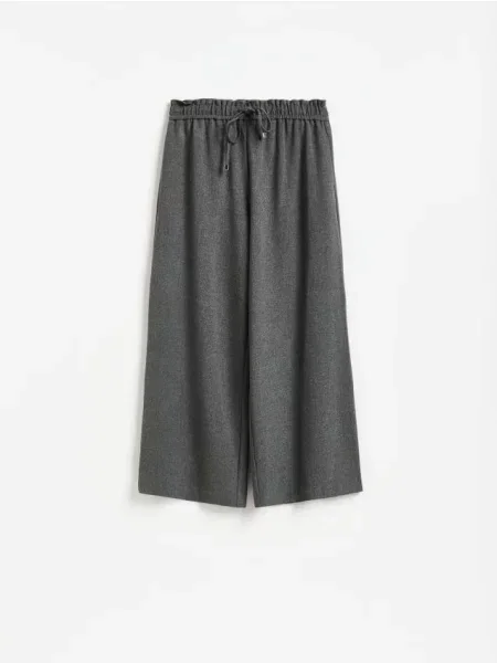 Reserved Pantaloni petite cu croială largă gri-închis gri