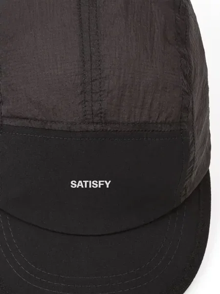 Șapcă Satisfy negru
