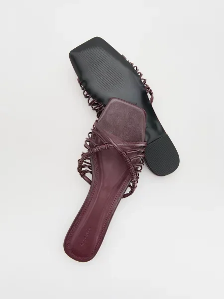 Шлепанцы Reserved с ремешками