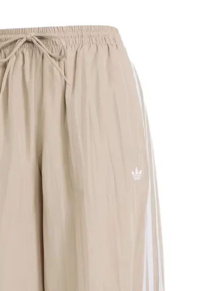 Top Adidas tricotate alergare cu broderie gri