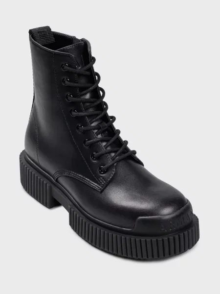 Ботинки Armani Exchange черные