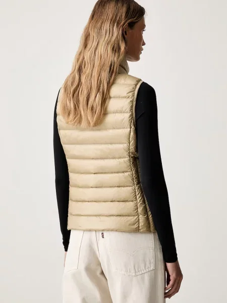 Armani Exchange безрукавка