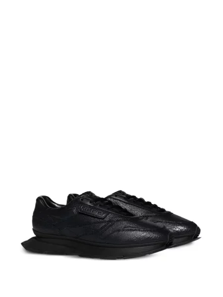 Iš natūralios odos klasikinės sportbačiai Reebok Ltd su raišteliais juoda