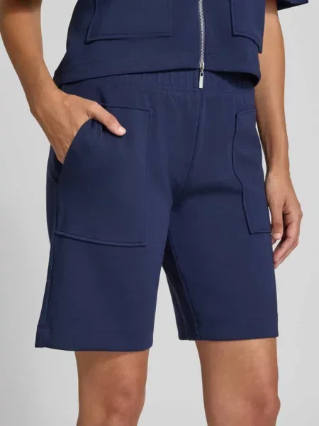 Szorty w kroju regular fit z elastycznym pasem Christian Berg Woman granatowe