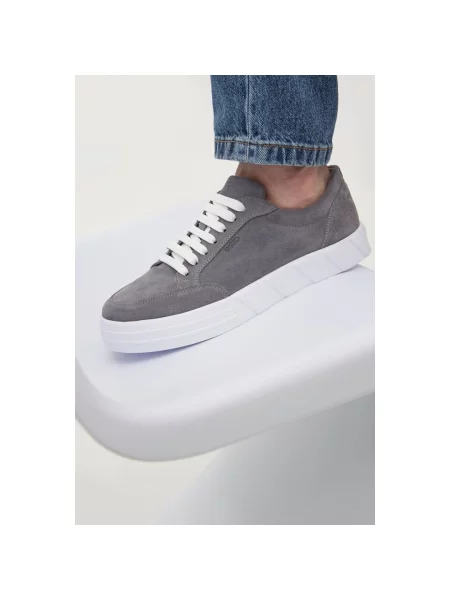 Кеди велюрові Estro сірі