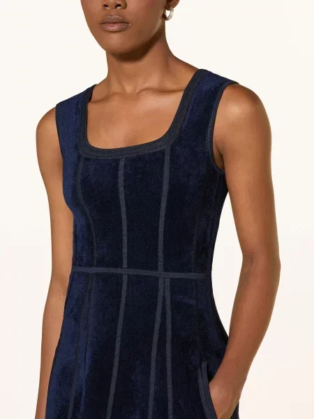 Maje Sukienka Z Frotte blau granatowa