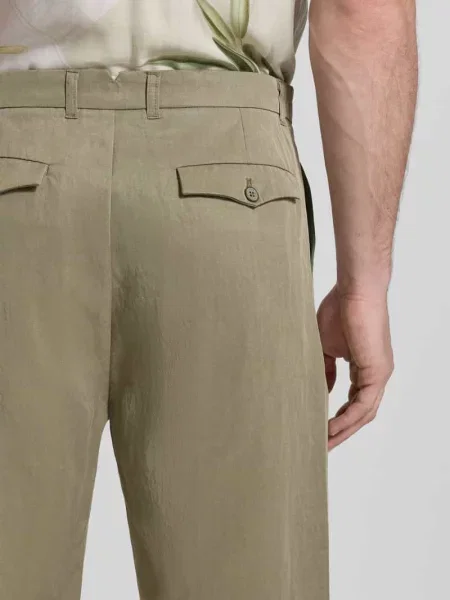 Szorty o kroju regular fit z kieszenią z tyłu model TAYLOR' Guess