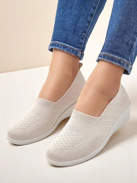 Loafers Resti na klínovém podpatku