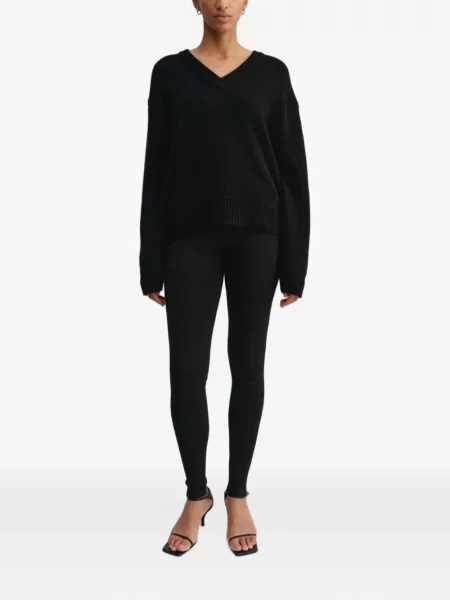 Pulover Almada Label cu decolteu în V negru