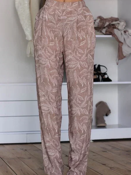 Брюки с высокой посадкой