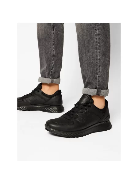 Sneakersy ECCO Exostride M čierna