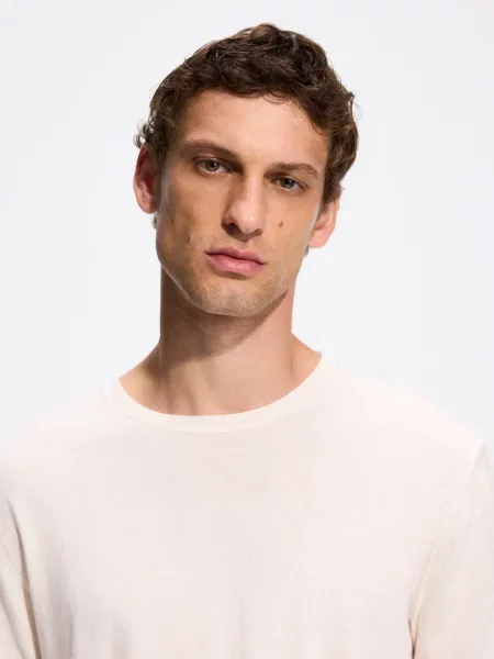 Reserved Футболка regular fit з ліоцелом бежевий