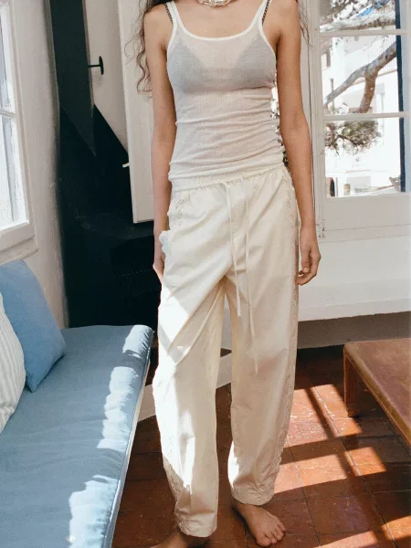 MANGO Nadrág Paola krém