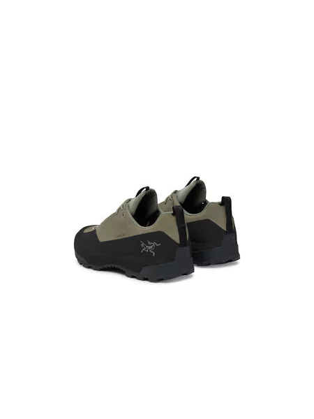Trekking čevlji Arc'teryx Konseal Gtx črna
