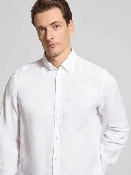 Koszula lniana o kroju Slim Fit z kieszenią na piersi Christian Berg Men biała