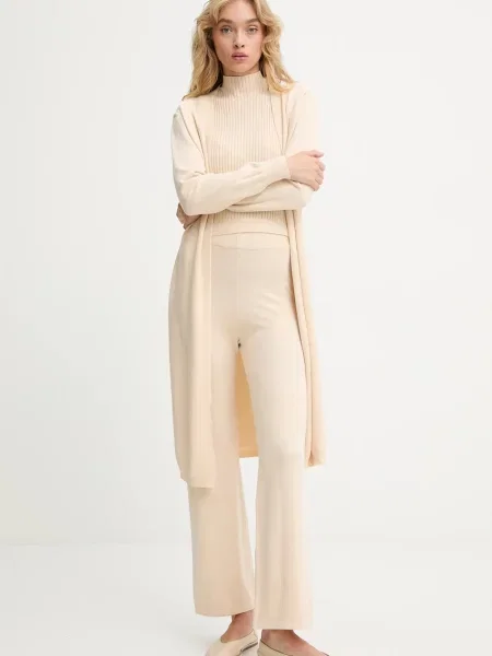 Анцуг Answear.lab бежово