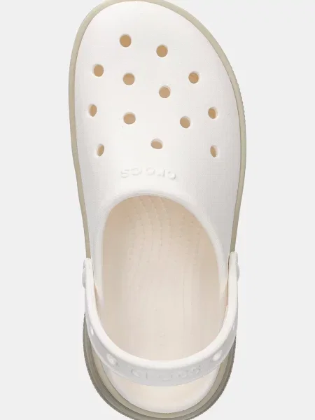Классические шлепанцы Crocs на платформе бежевые