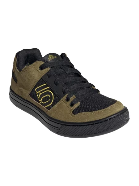 Sneakersy Adidas zamszowe