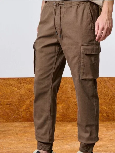 Sinsay Spodnie jogger brązowy