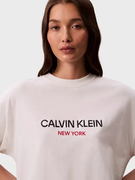 Футболка Calvin Klein Jeans з паєтками біла