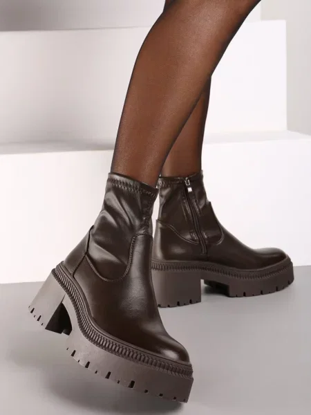 Botine maro