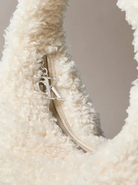 Geantă Calvin Klein Sherpa Ck Zip Puller Crossover Beige Universal bej