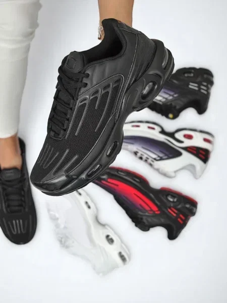 Sneakerși Resti negru