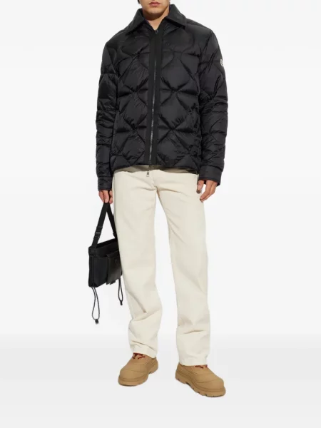 Matlasat geacă Moncler negru