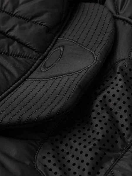 Шапка Oakley черная