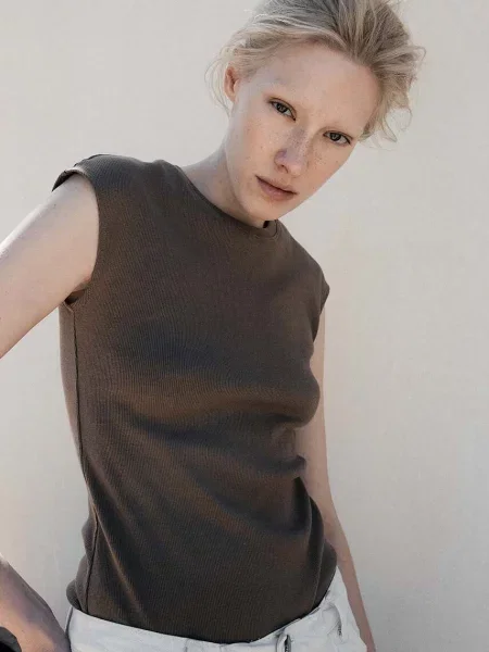 Топ Muuv. кафяво