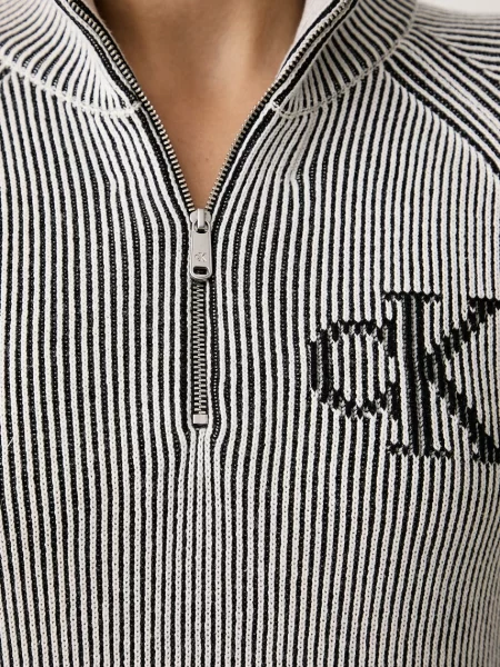 Calvin Klein Jeans рокля от бяло