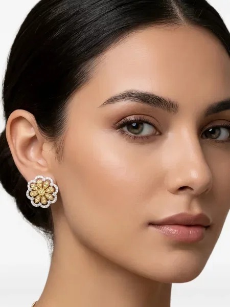 Gėlėtos auskarai Hyt Jewelry balta