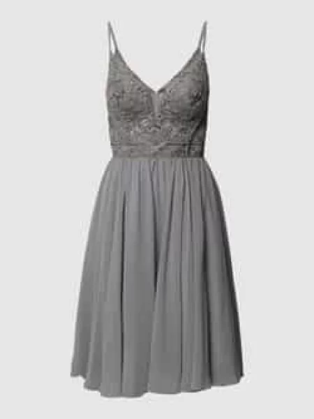 Sukienka koktajlowa z cekinowym obszyciem Luxuar