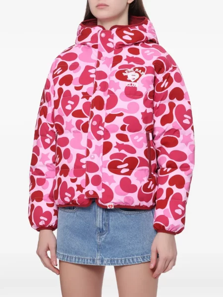 Μπουφάν Apee™ By *a Bathing Ape® με σχέδιο παραλλαγής ροζ