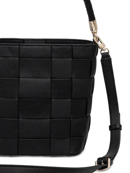 Geantă de mână Guess țesută negru