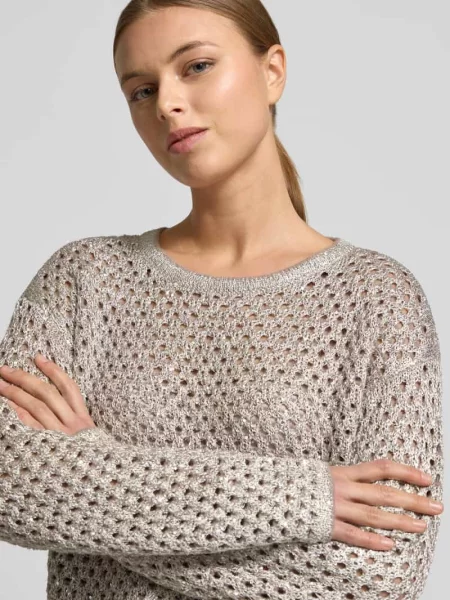 Sweter z dzianiny z haftem angielskim Betty Barclay