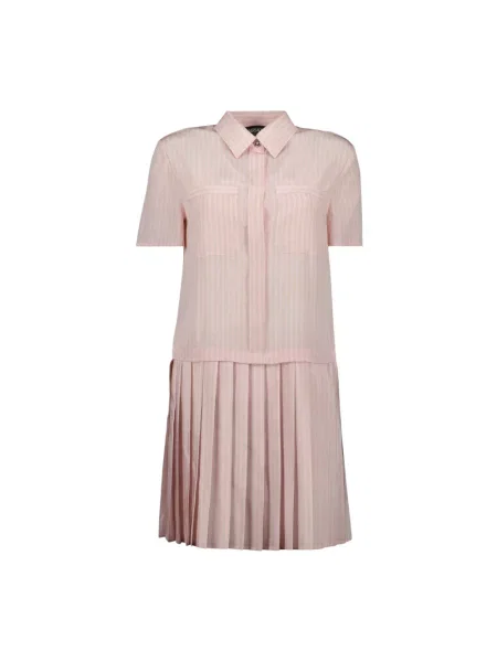 Jedwabna sukienka koszulowa Versace z nadrukiem różowa