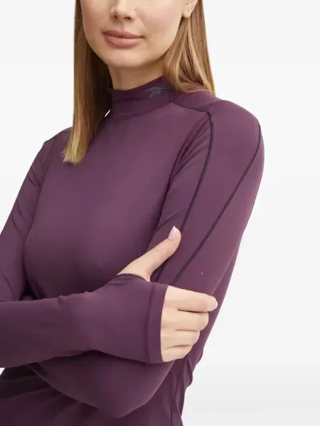 Top Reebok cu autograf violet