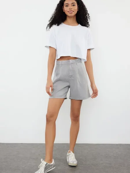 Pantaloni scurți din denim Trendyol