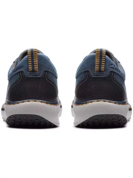 Pantofi Clarks din dantelă albastru